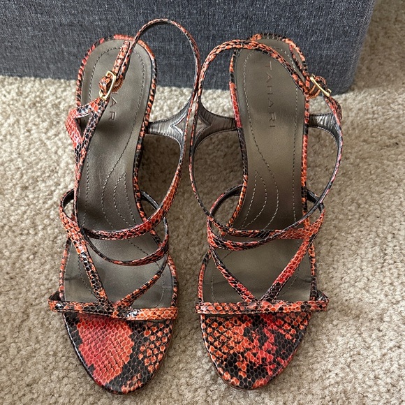 Stylish Women's Strappy Sandals - Picture 1 of 7